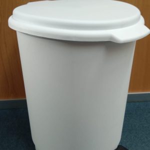 BALDE BRANCO 6 L C/ PEDAL